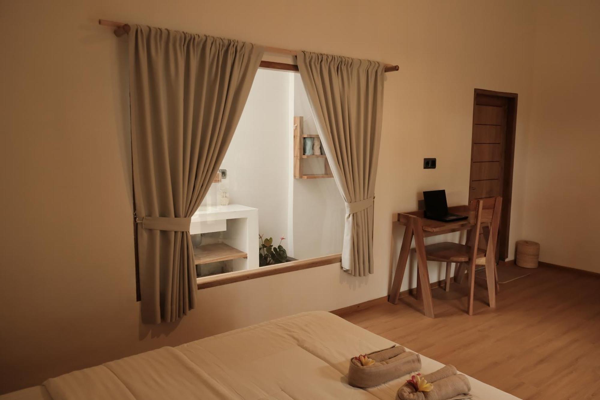 Отель Alora House Lombok Tete Batu Тетебату Экстерьер фото